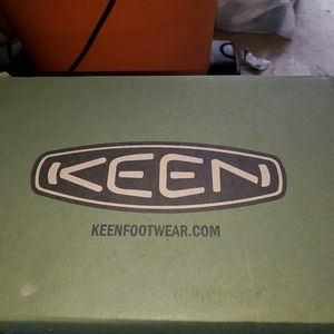 Mens Sandals/ Keen